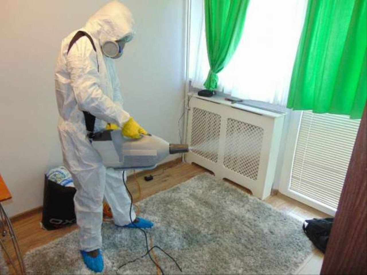 ФОТО Вредны ли препараты дезинфекции и дезинсекции для людей в Колпино? | подробно