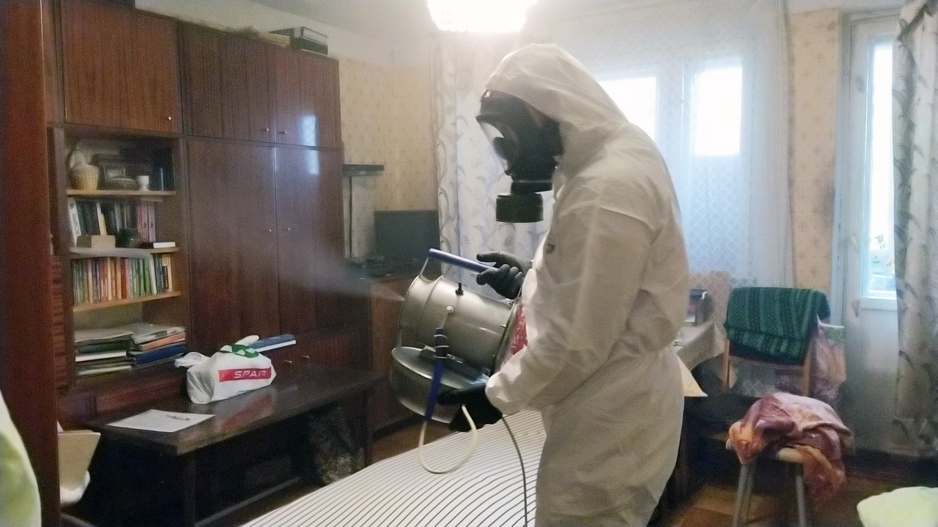 ФОТО Безопасны ли препараты для дезинсекции в Колпино? | подробно